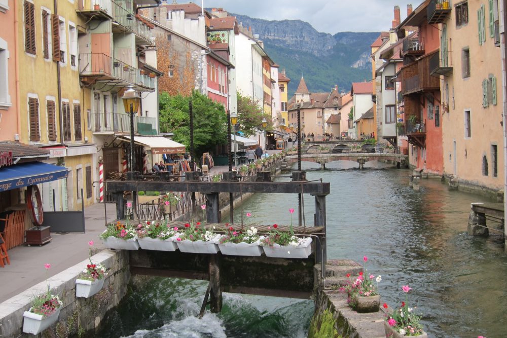 Annecy, France. Joy Overstreet, Portland's personal analyst, ColorStylePDX.com